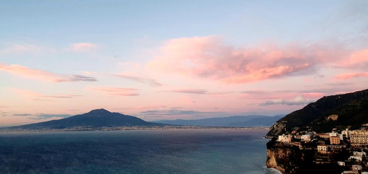 Dimora Del Conte Sorrento Coast Seaview Διαμέρισμα Vico Equense Εξωτερικό φωτογραφία
